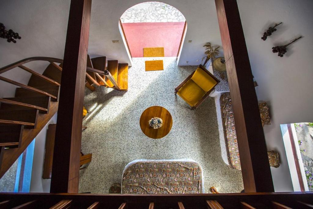 Chez Maggie Hotel & Restaurant モロンダバ エクステリア 写真
